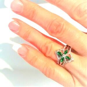 Irish Green Clover Ring Sz 8 Simulated Emerald Diamond 925 Brilliant Cocktail